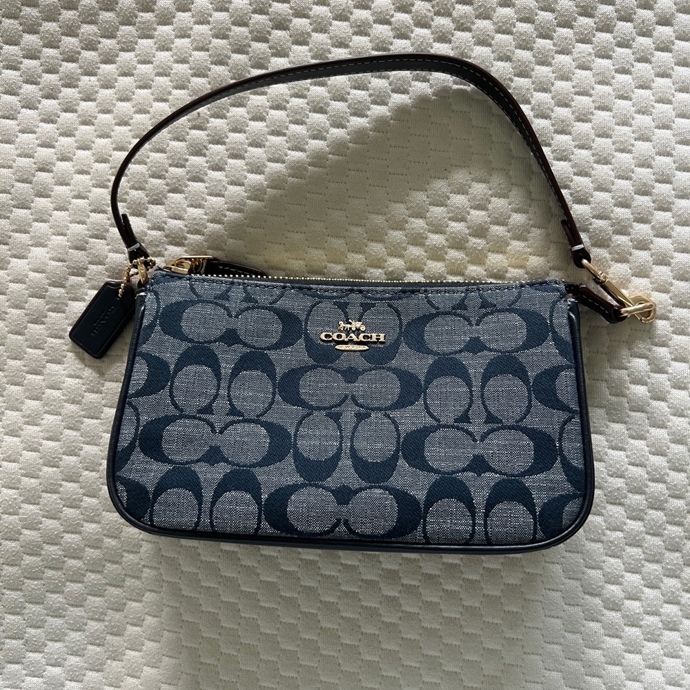 COACH Nolita 19 In Signature Chambray CH149
Satchel